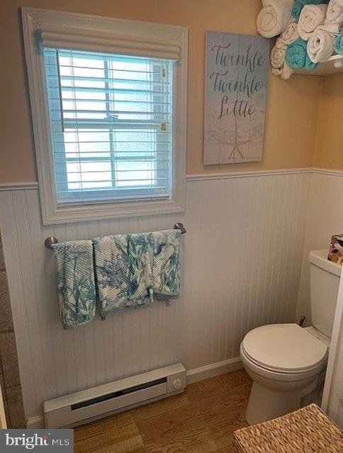 110 West Amberjack Way Lavallette, NJ 08735 - Photo 9 of 12 a bathroom with a toilet and a window