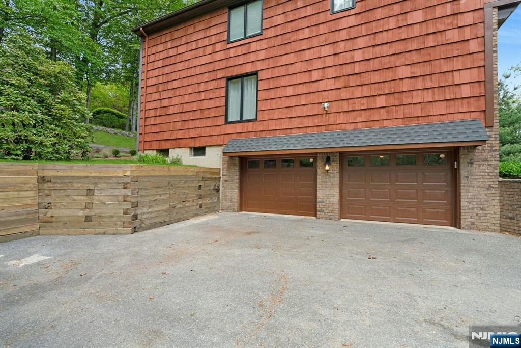 610 North Monroe Street Ridgewood, NJ 07450 - Photo 28 of 33