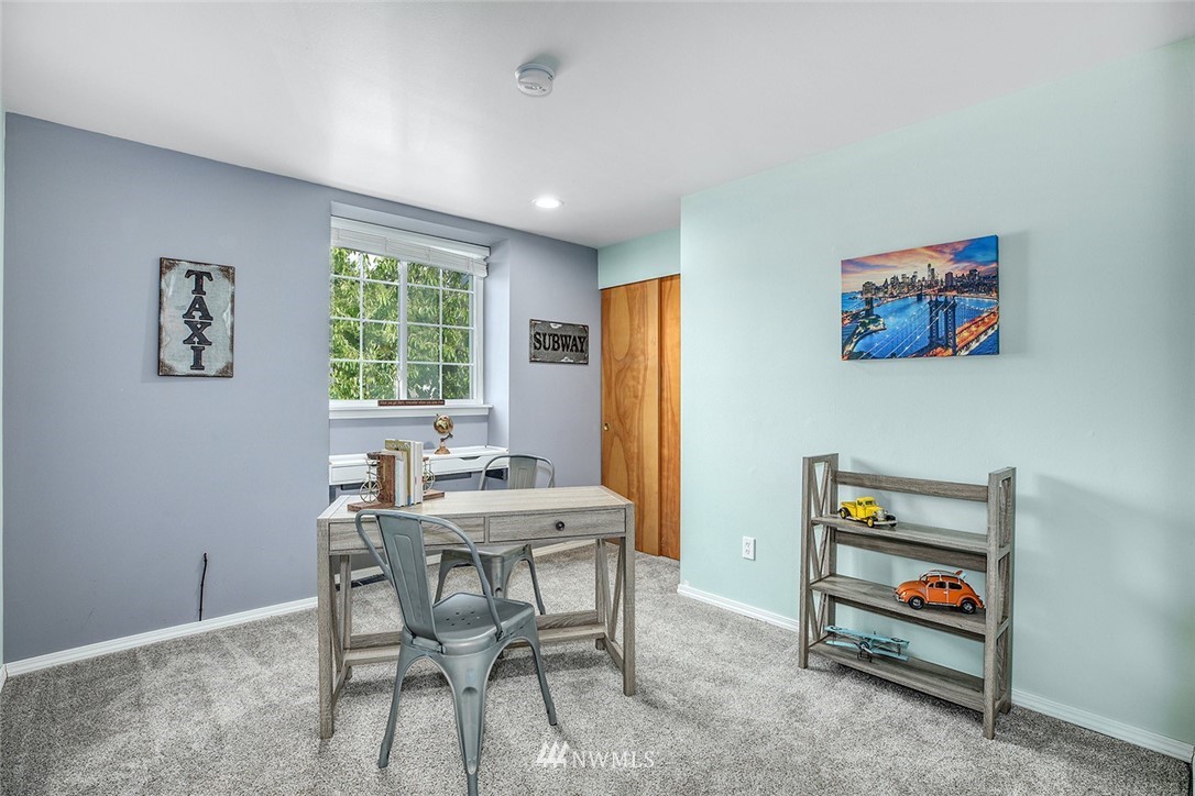 19335 133rd Place Southeast Renton, WA 98058 - Photo 16 of 31