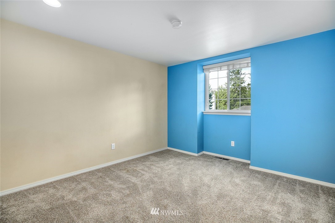 19335 133rd Place Southeast Renton, WA 98058 - Photo 18 of 31
