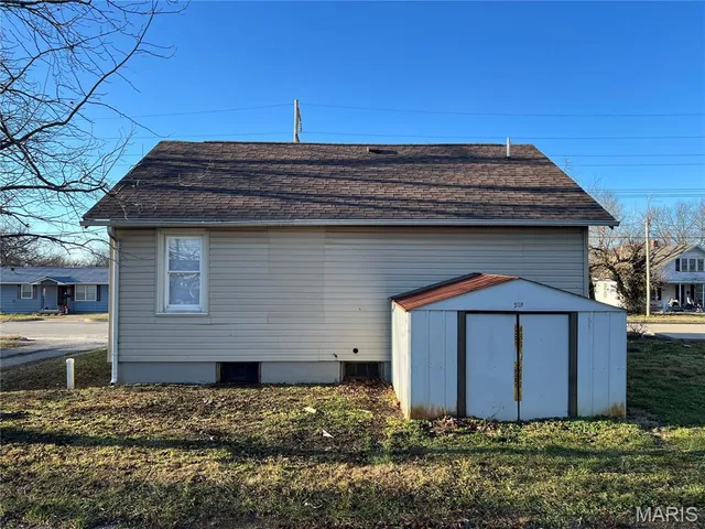 $126,900 | 348 West 2nd Street, Lebanon, MO 65536