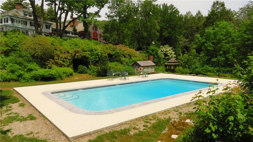 106 Ravine Drive Cumberland Foreside, ME 04110 - Photo 25 of 29 Brentwood Association inground pool...