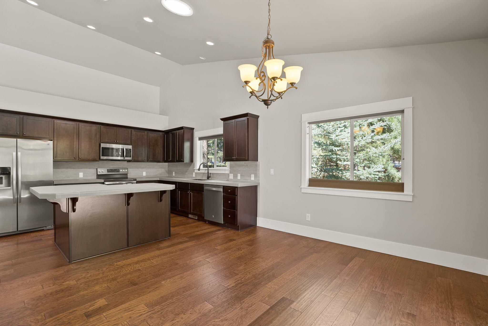 59768 Navajo Road Bend, OR 97702 - Photo 12 of 61 12