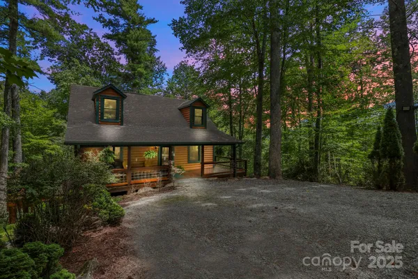 $859,000 | 228 Woodby Ridge Road, Vilas, NC 28692