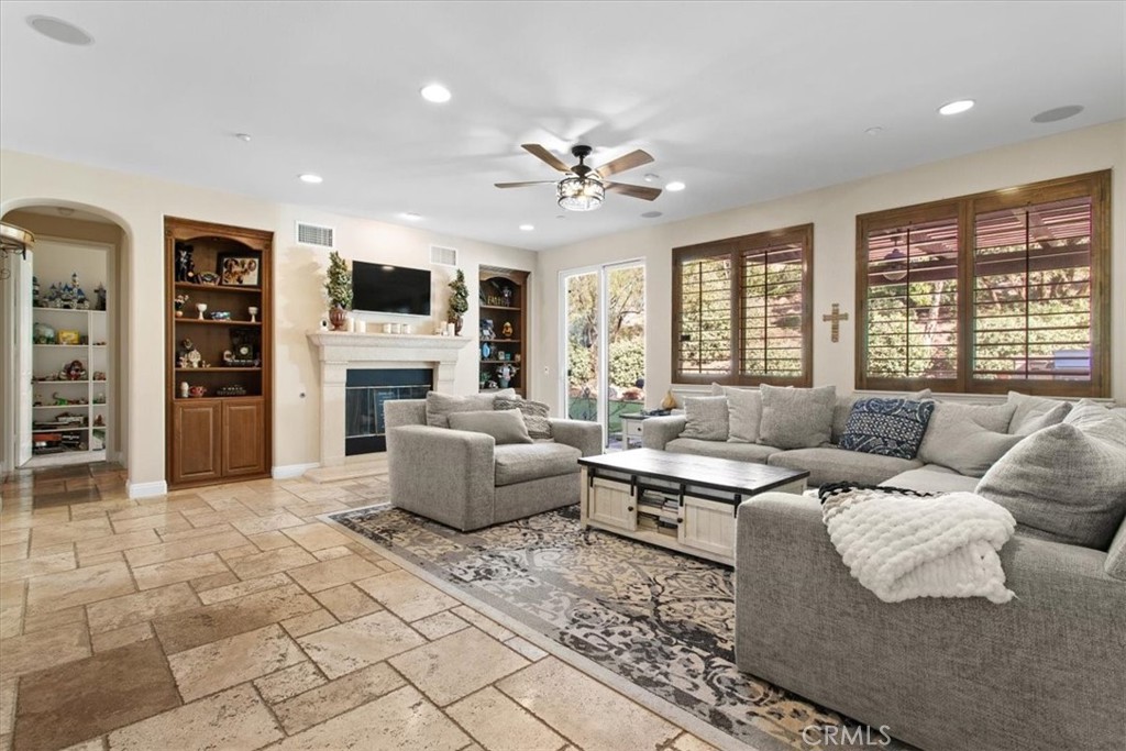 3308 Crosspointe Court Simi Valley, CA 93065 - Photo 11 of 62