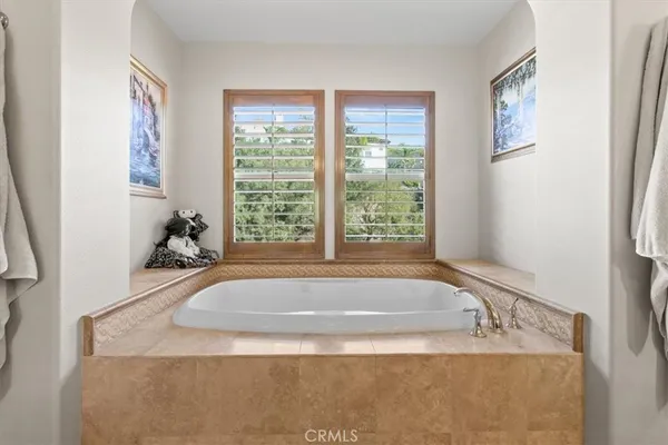 $1,985,000 | 3308 Crosspointe Court, Simi Valley, CA 93065