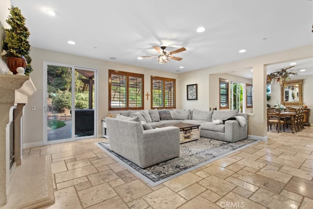 3308 Crosspointe Court Simi Valley, CA 93065 - Photo 9 of 62