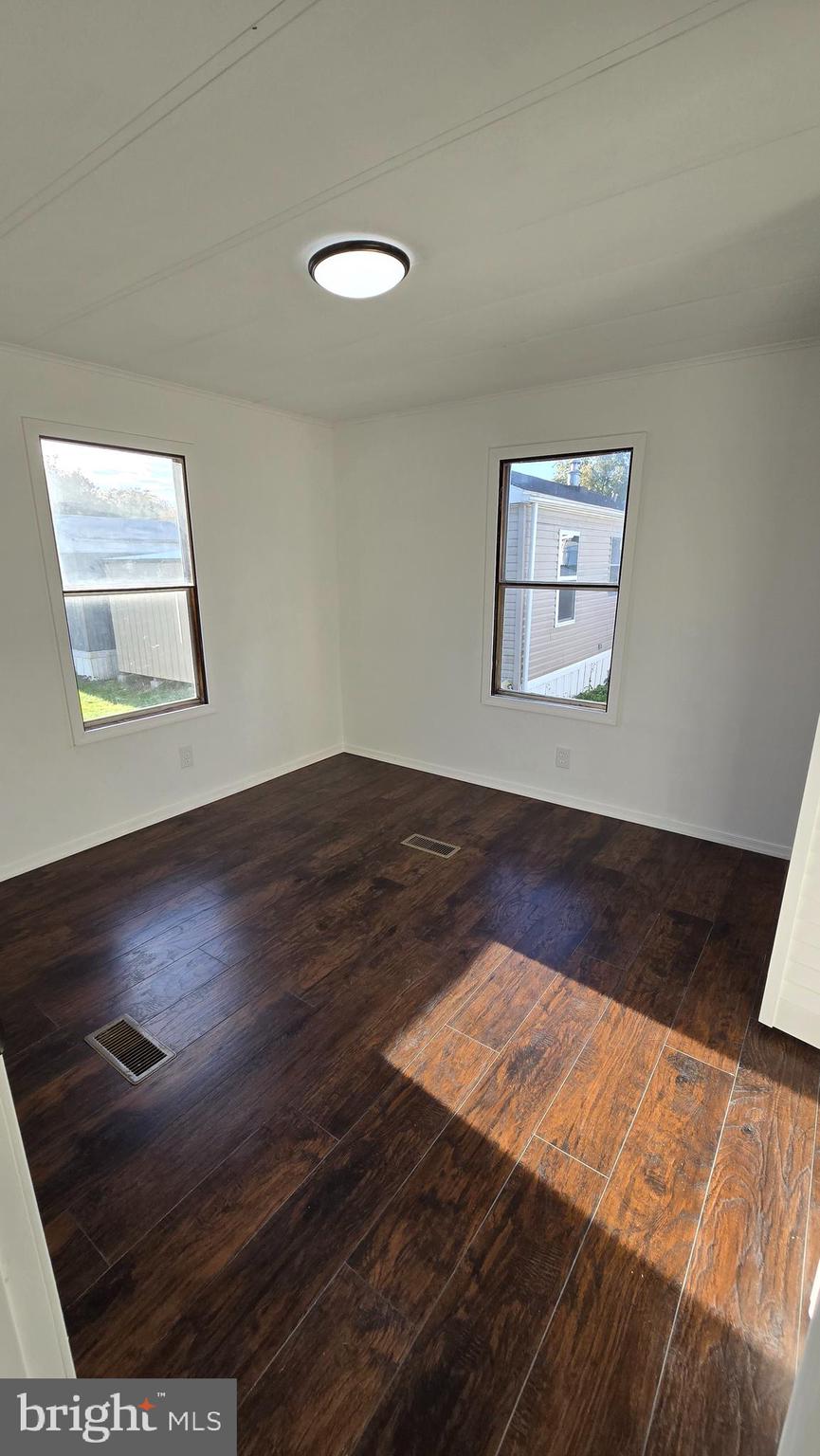 865 Cypress Ave Spring Spring City, PA 19475 - Photo 27 of 33 a view of an empty room