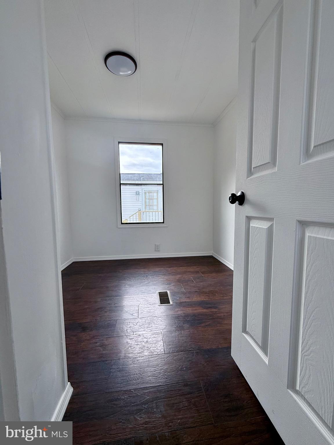 865 Cypress Ave Spring Spring City, PA 19475 - Photo 31 of 33 a view of room with hardwood floor and window
