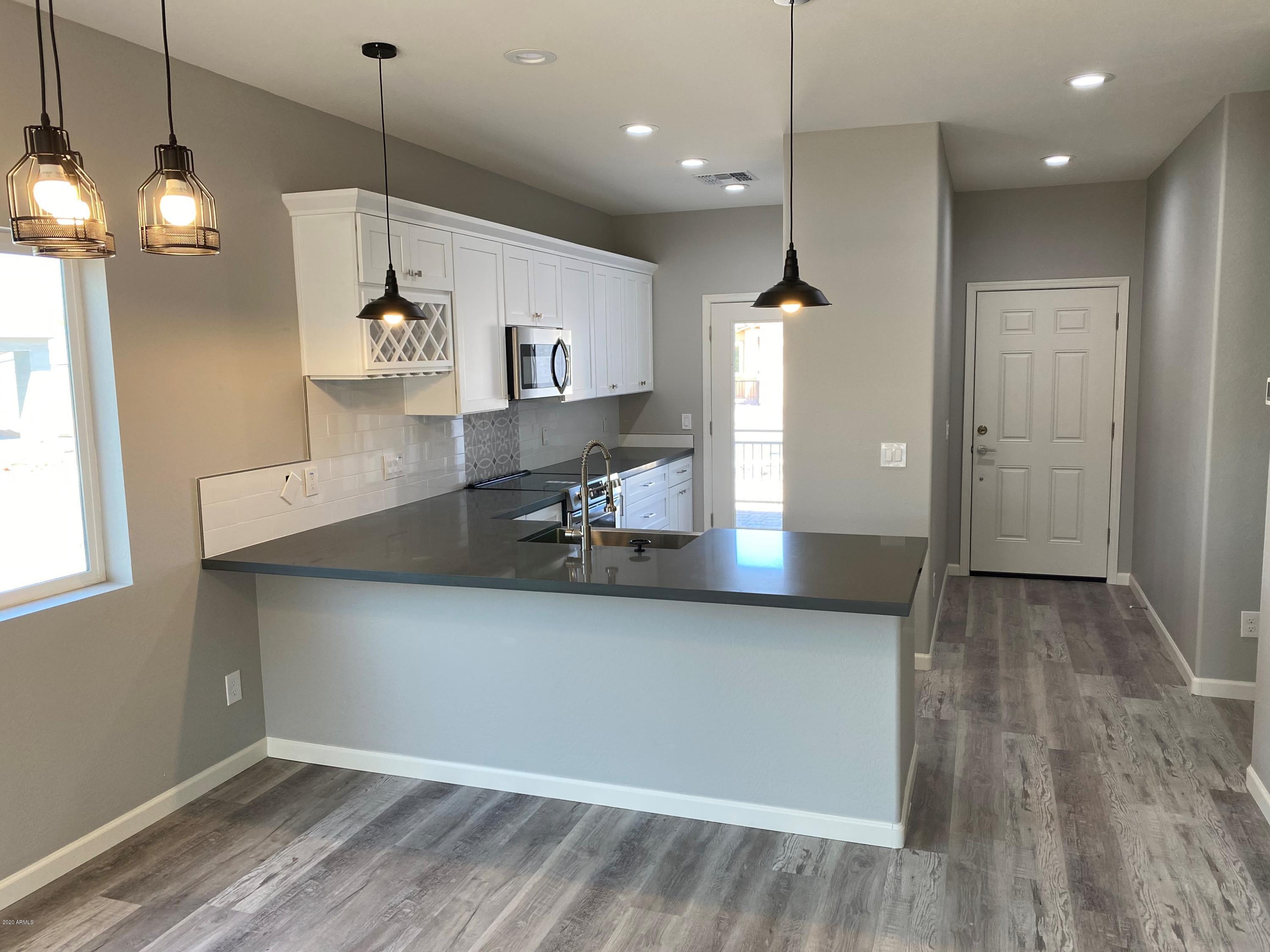 607 West Harwell Rd. Phoenix, AZ 85041 - Photo 3 of 19 Bethany Kitchen Stock Photo 1