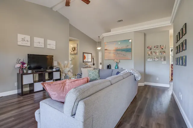 $348,500 | 19665 Indian Creek Drive, Cottonwood, CA 96022