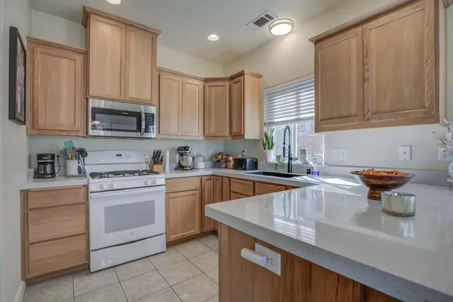 $348,500 | 19665 Indian Creek Drive, Cottonwood, CA 96022