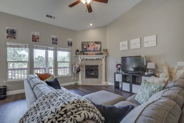 $348,500 | 19665 Indian Creek Drive, Cottonwood, CA 96022