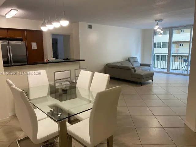 $3,450 | 2080 South Ocean Drive, Unit 303, Hallandale Beach, FL 33009
