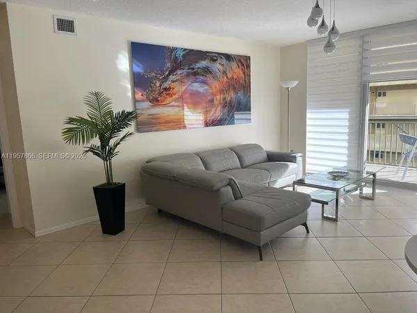 $3,450 | 2080 South Ocean Drive, Unit 303, Hallandale Beach, FL 33009