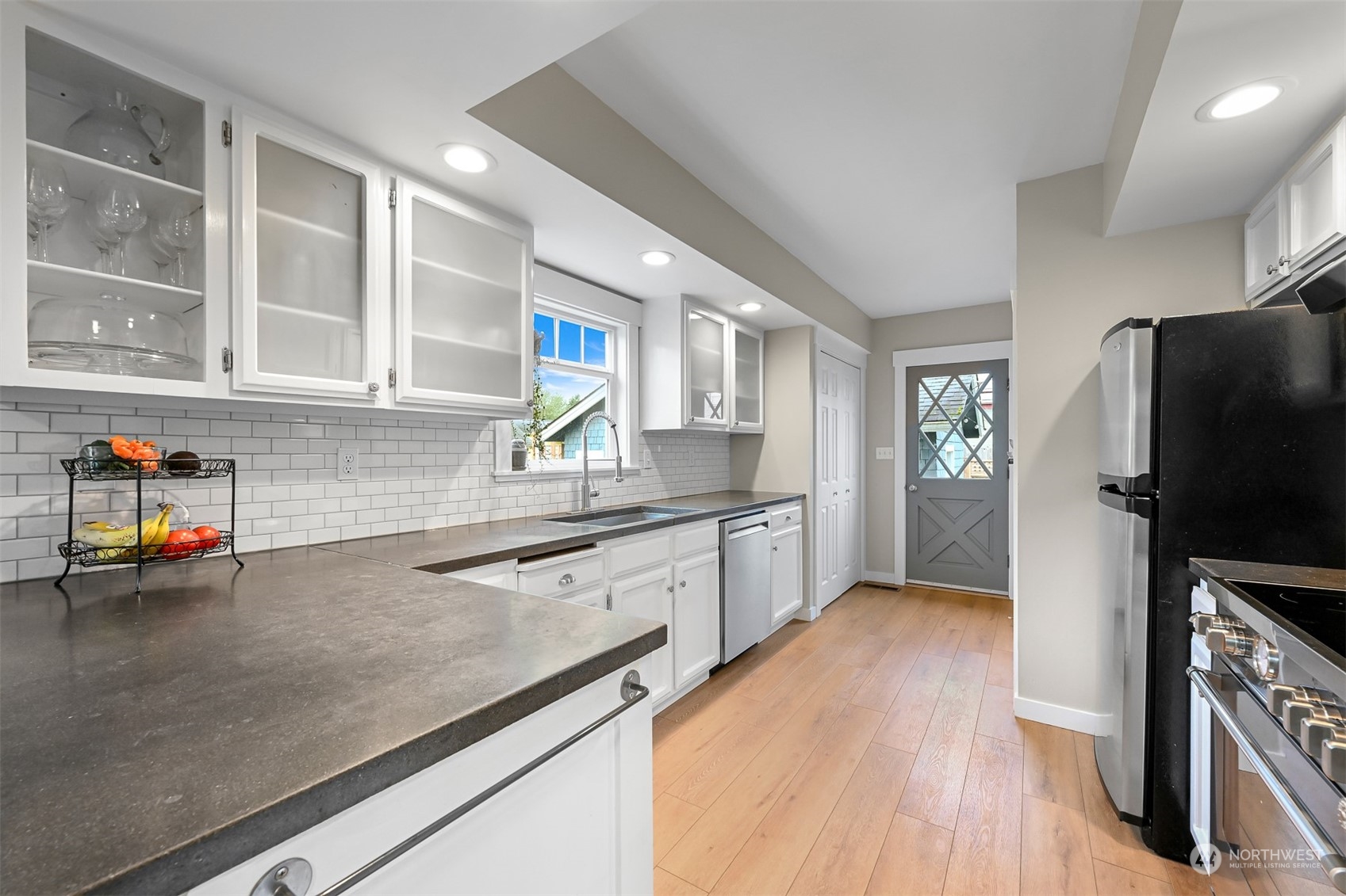1907 F Street Bellingham, WA 98225 - Photo 25 of 40 Gallery Image 25
