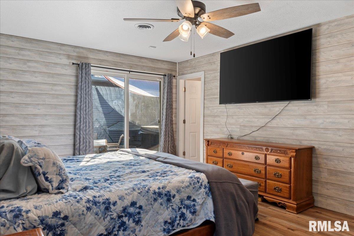 2623 Hilltop Road Springfield, IL 62712 - Photo 19 of 49