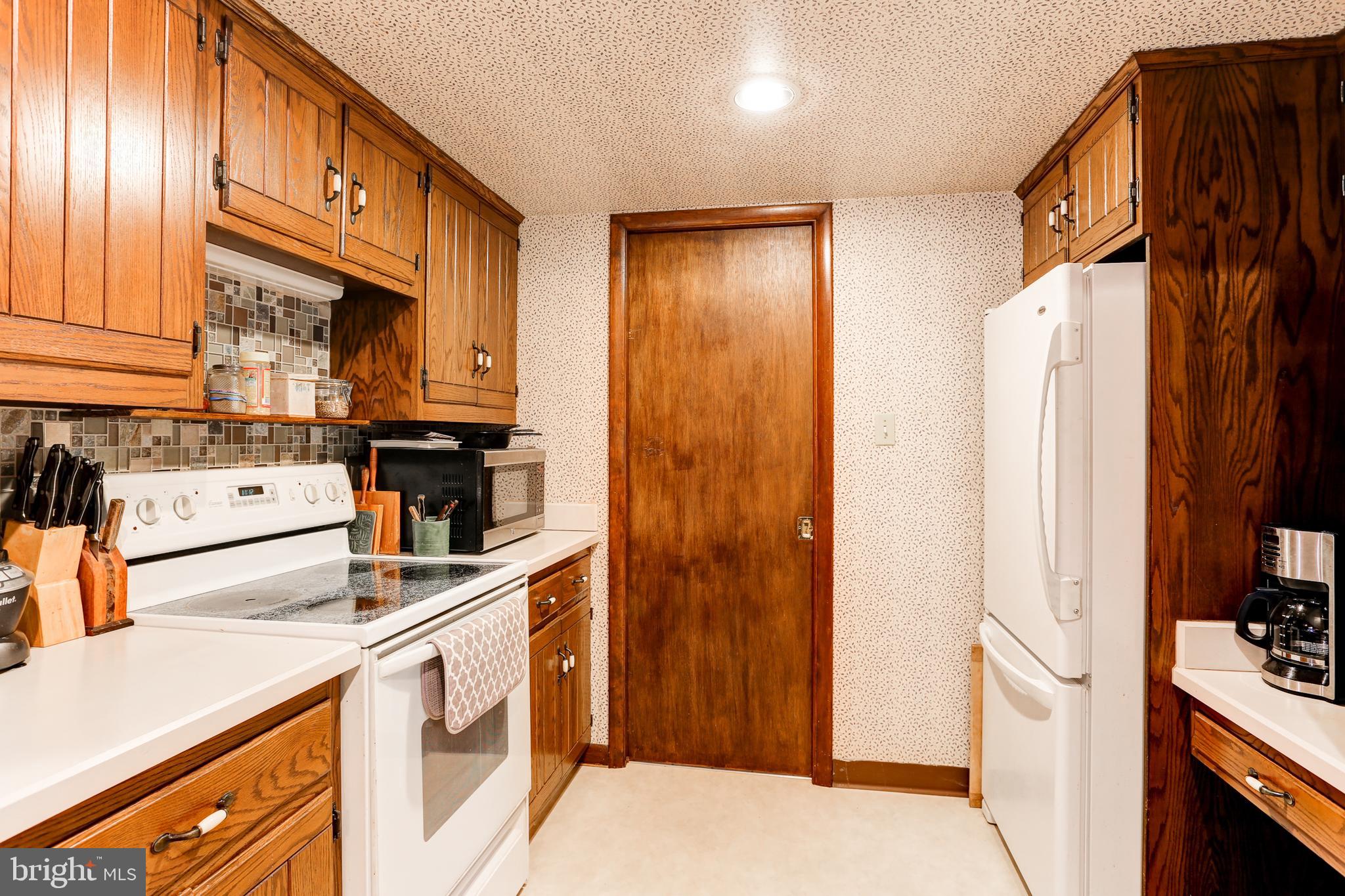 2333 Beacon Hill Road Lancaster, PA 17601 - Photo 10 of 41 Gallery Image 10