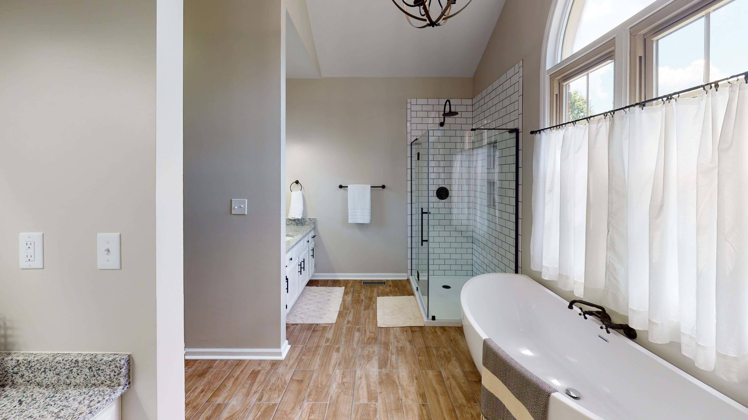359 Panther Springs Road Morristown, TN 37814 - Photo 20 of 33 u31MYCijVJR-Bathroom