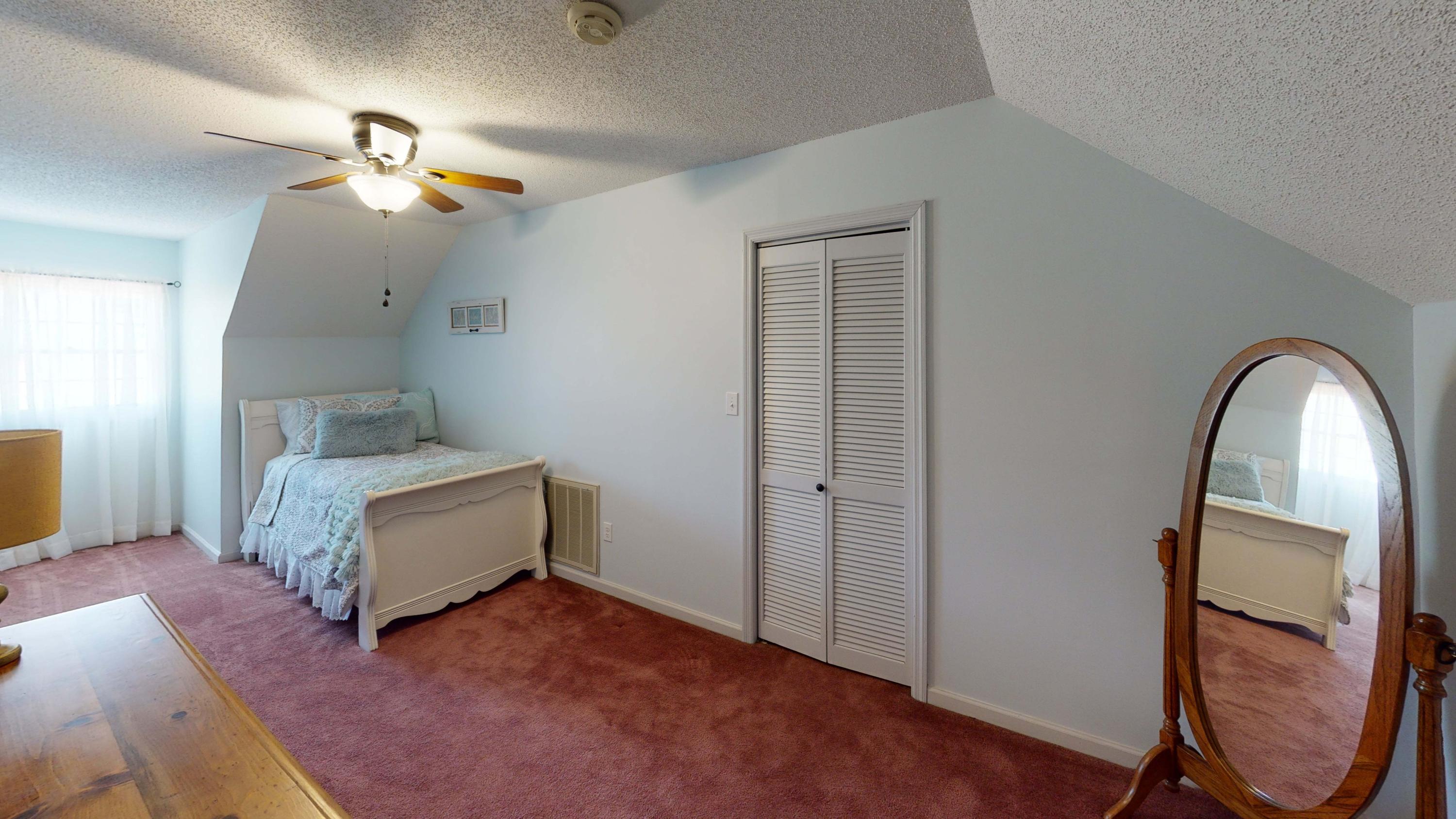 359 Panther Springs Road Morristown, TN 37814 - Photo 27 of 33 bdQ7vX3pZeo-Bedroom