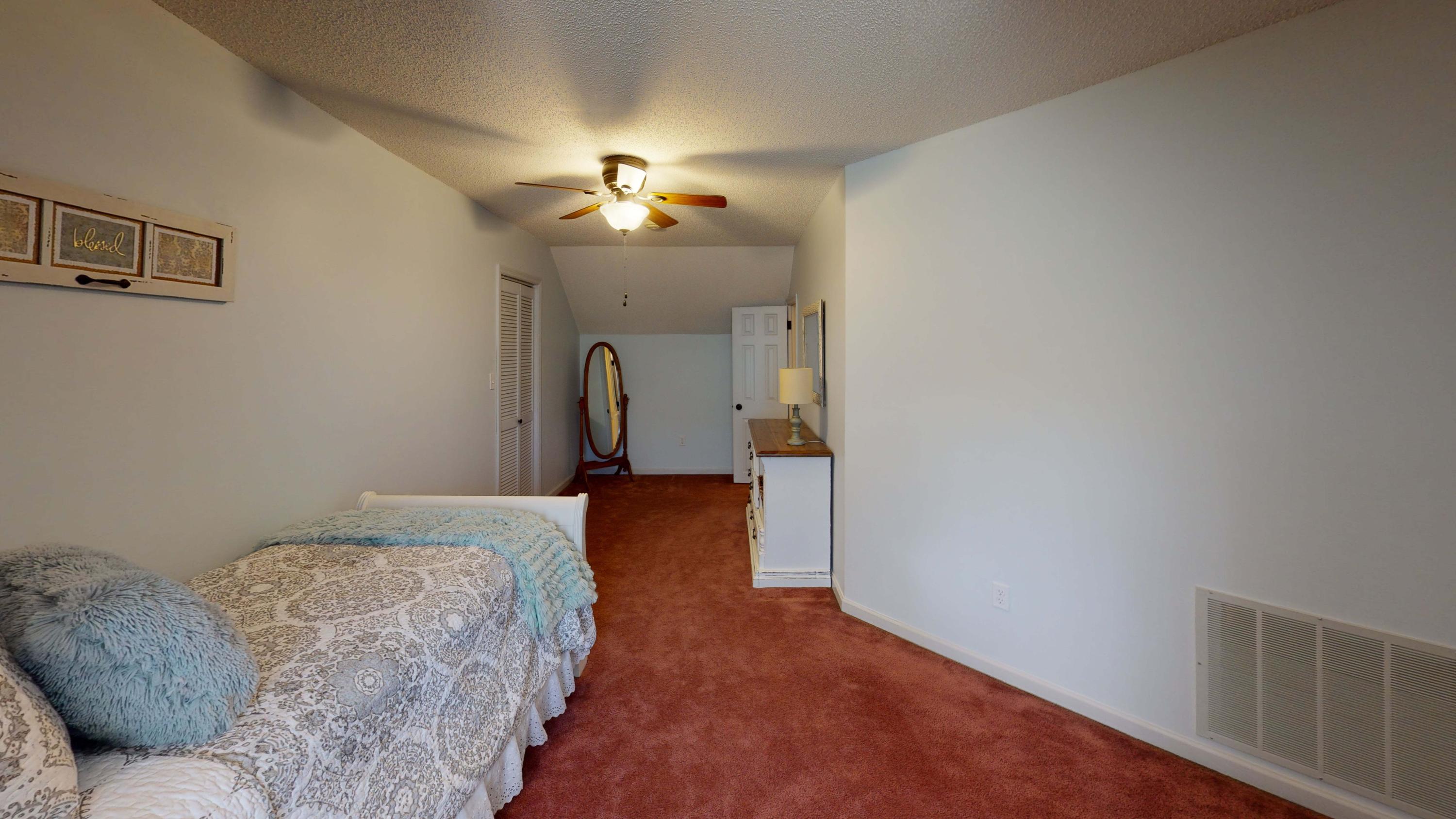 359 Panther Springs Road Morristown, TN 37814 - Photo 28 of 33 ojExm9zYgD7-Bedroom