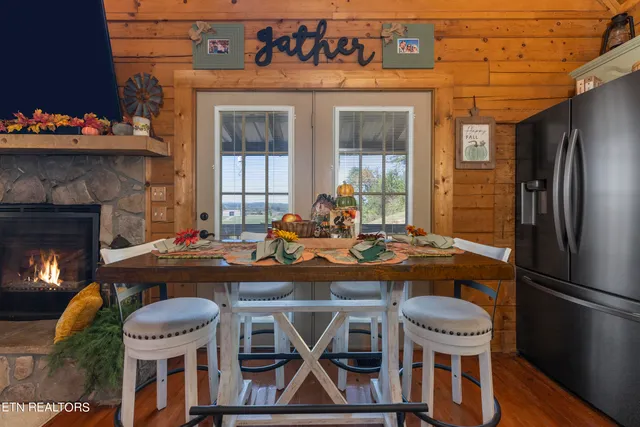 $459,900 | 176 Humingbird Lane, Sharps Chapel, TN 37866