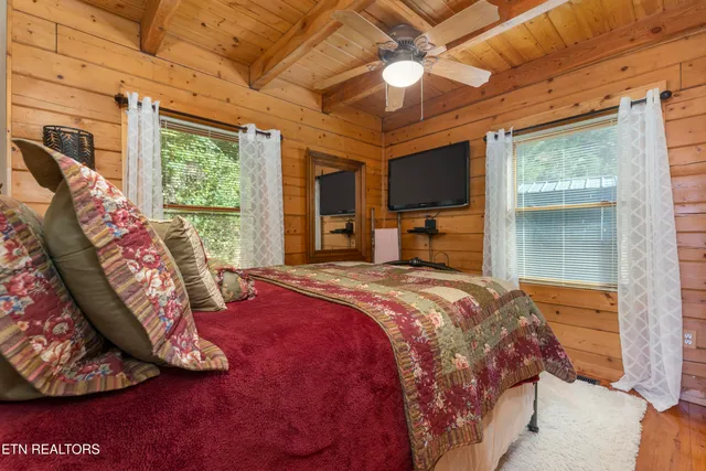 $459,900 | 176 Humingbird Lane, Sharps Chapel, TN 37866