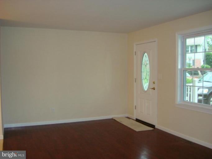 7802 Flagstaff Road Rosedale, MD 21237 - Photo 14 of 15 Living Room #2