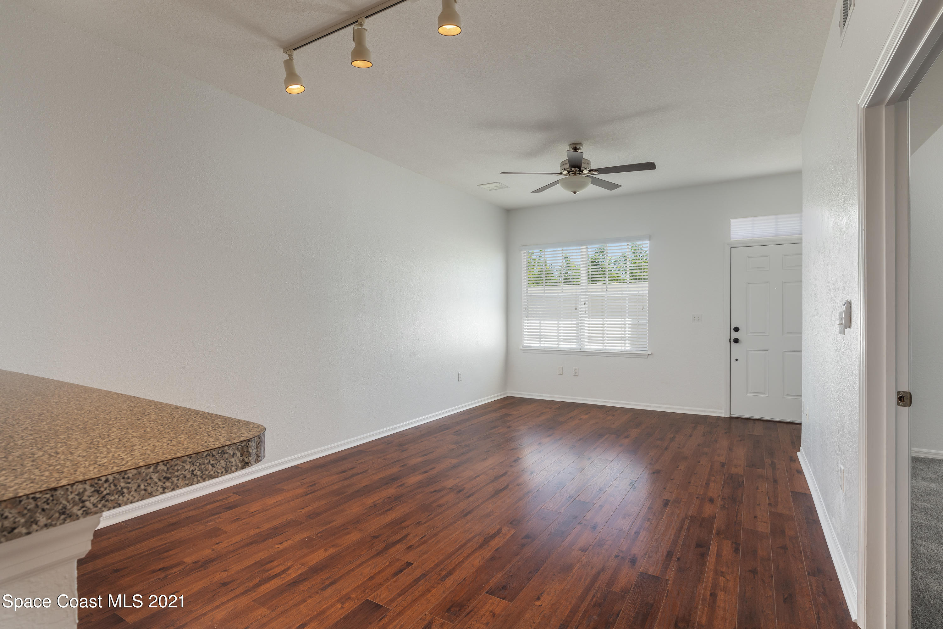105 Turpial Way, Unit 102 Melbourne, FL 32901 - Photo 3 of 14 2DC61315-5517-4394-BDE1-9C75BE90398C