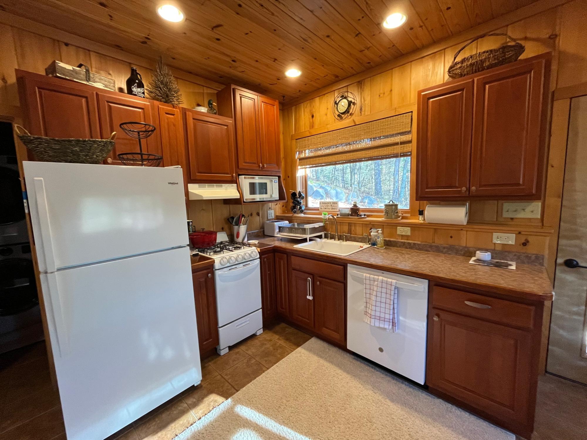 8000 Stolp Road Minocqua, WI 54548 - Photo 14 of 35 Gallery Image 14