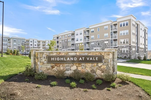 $625,000 | 2 Stratton Drive, Unit 307, Woburn, MA 01801