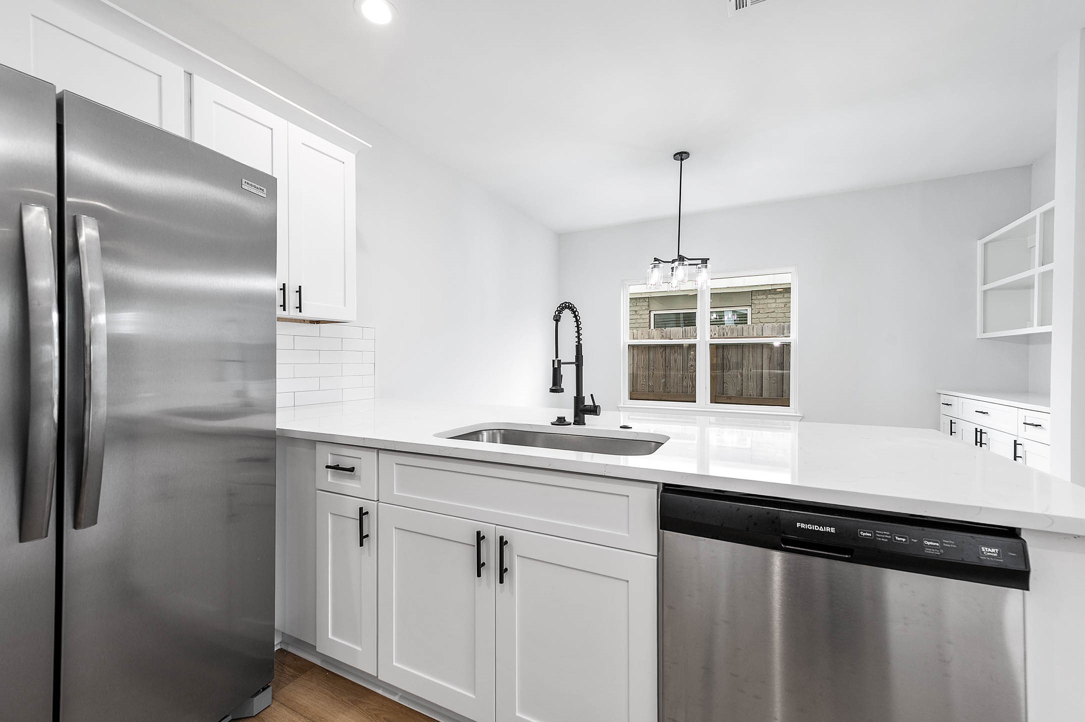 783 Fortune Street, Unit B Houston, TX 77088 - Photo 11 of 34 Kitchen