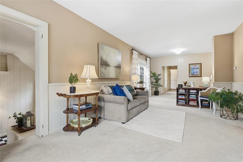 509 11th Street Oakmont, PA 15139 - Photo 10 of 48