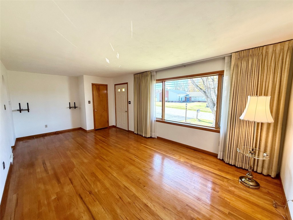 27 Glann Road Apalachin, NY 13732 - Photo 2 of 27