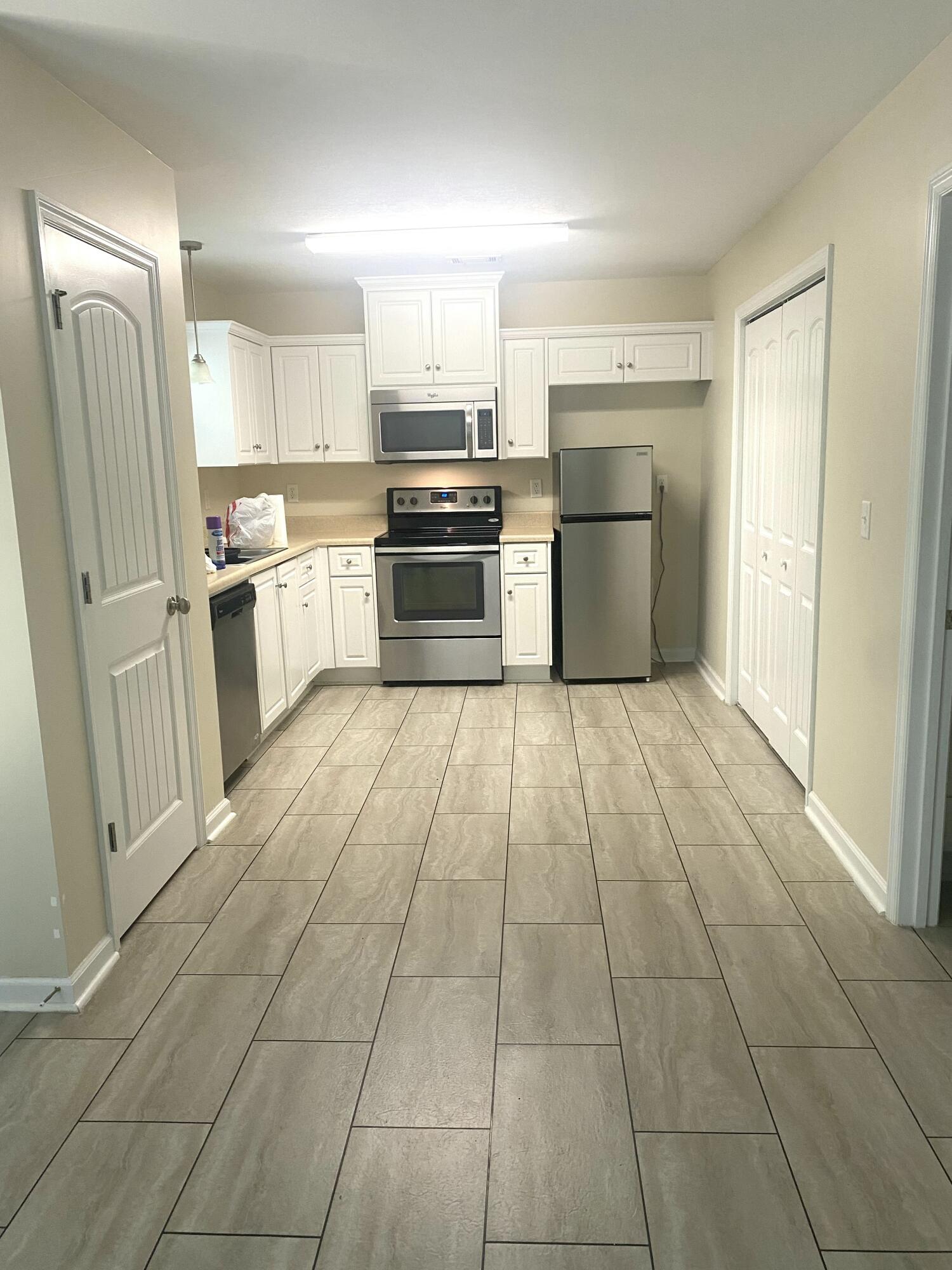 705 Sycamore Court Grovetown, GA 30813 - Photo 3 of 15 IMG_8022