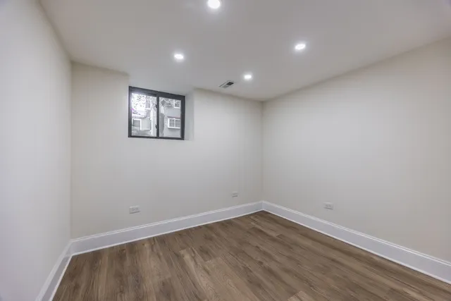 $4,400 | 4638 North Hamilton Avenue, Unit 1F, Chicago, IL 60625