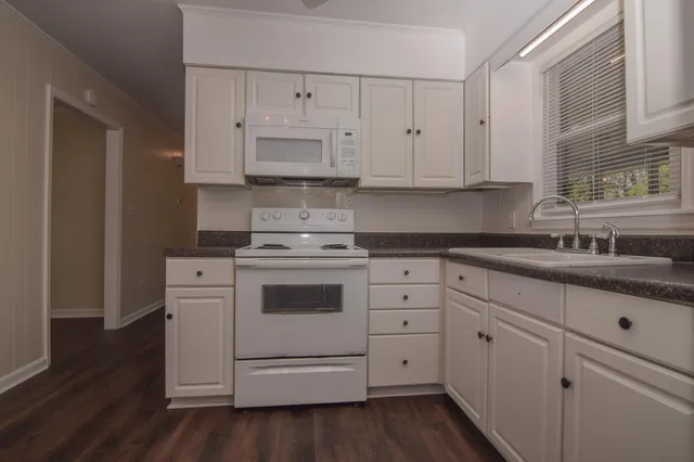 $1,795 | 403 Tulip Street, Summerville, SC 29483