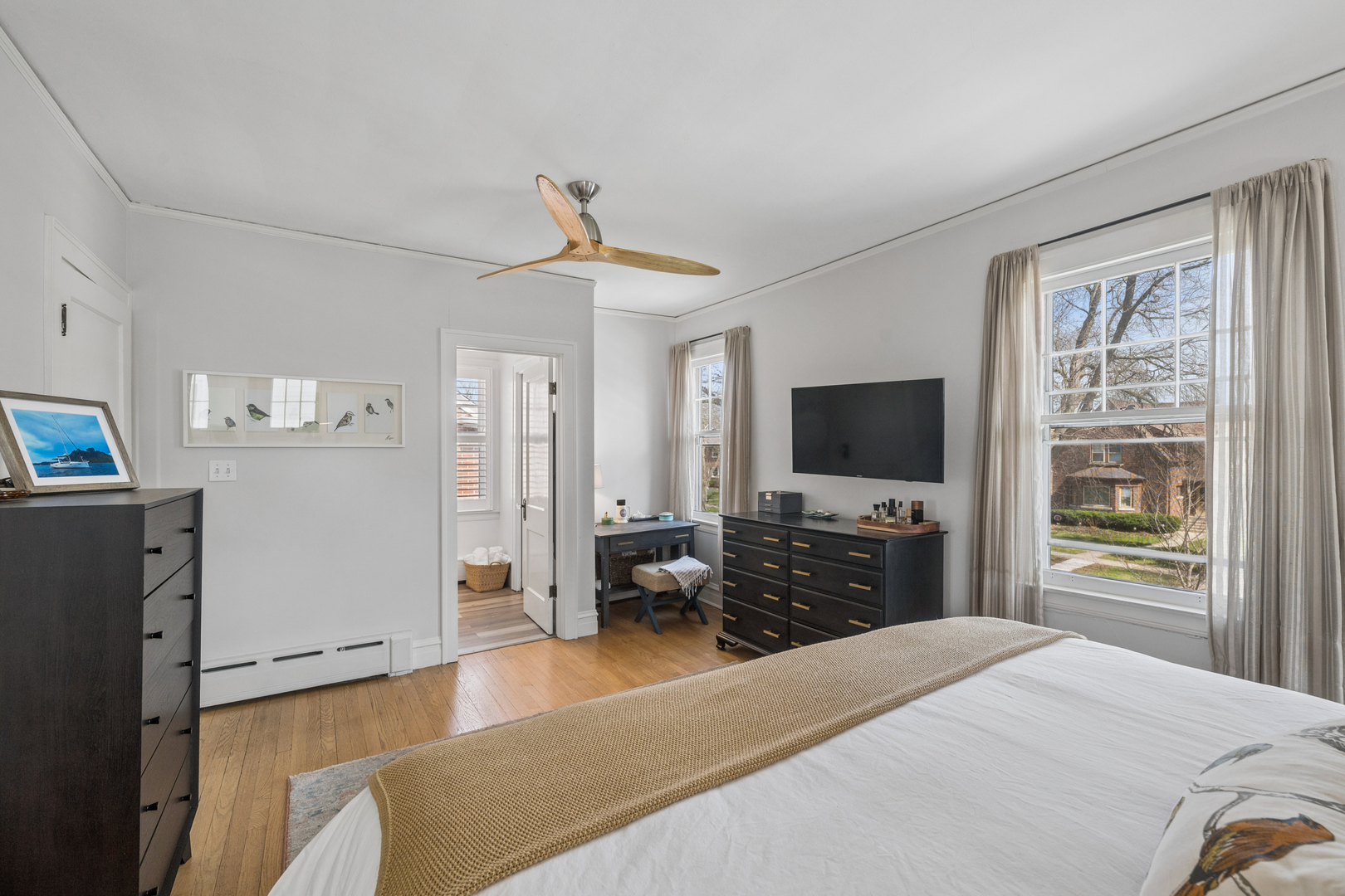 2216 Forestview Road Evanston, IL 60201 - Photo 19 of 30