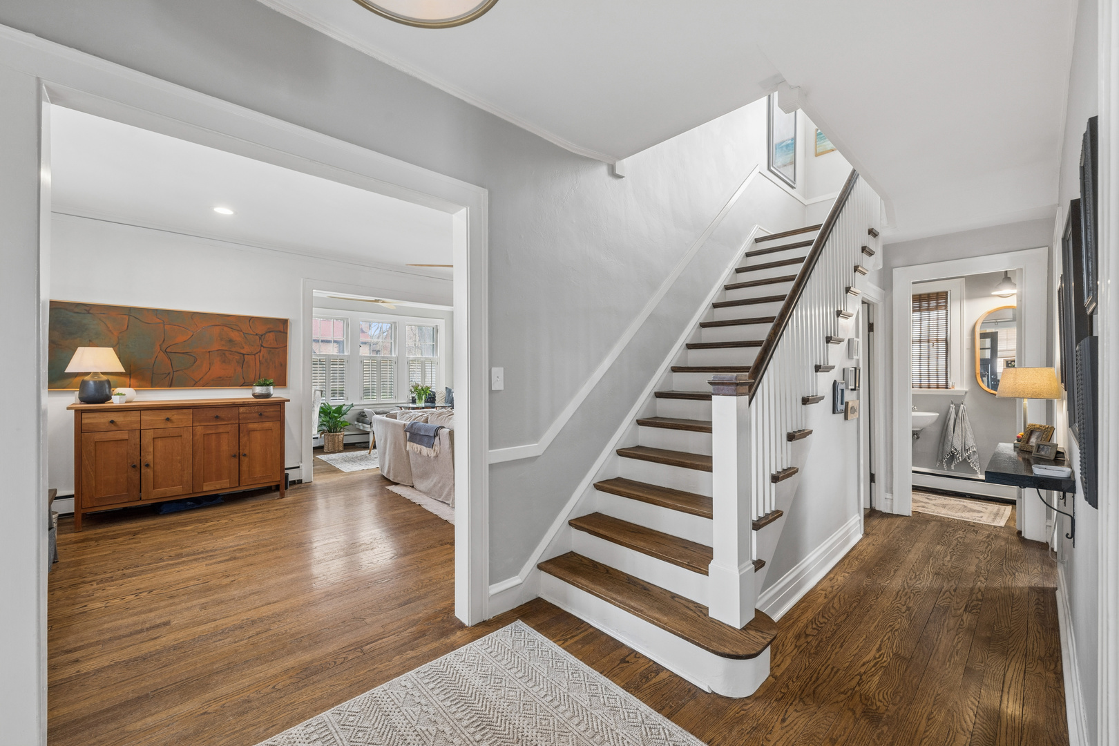 2216 Forestview Road Evanston, IL 60201 - Photo 4 of 30