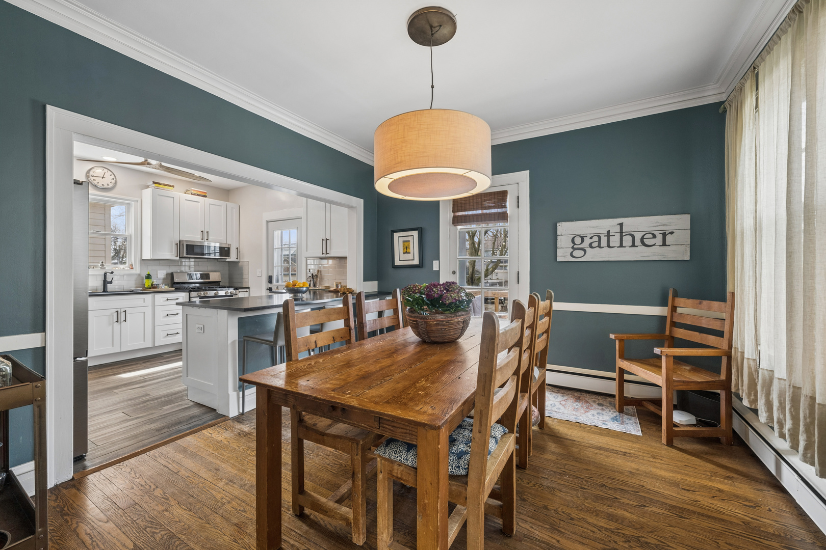 2216 Forestview Road Evanston, IL 60201 - Photo 9 of 30