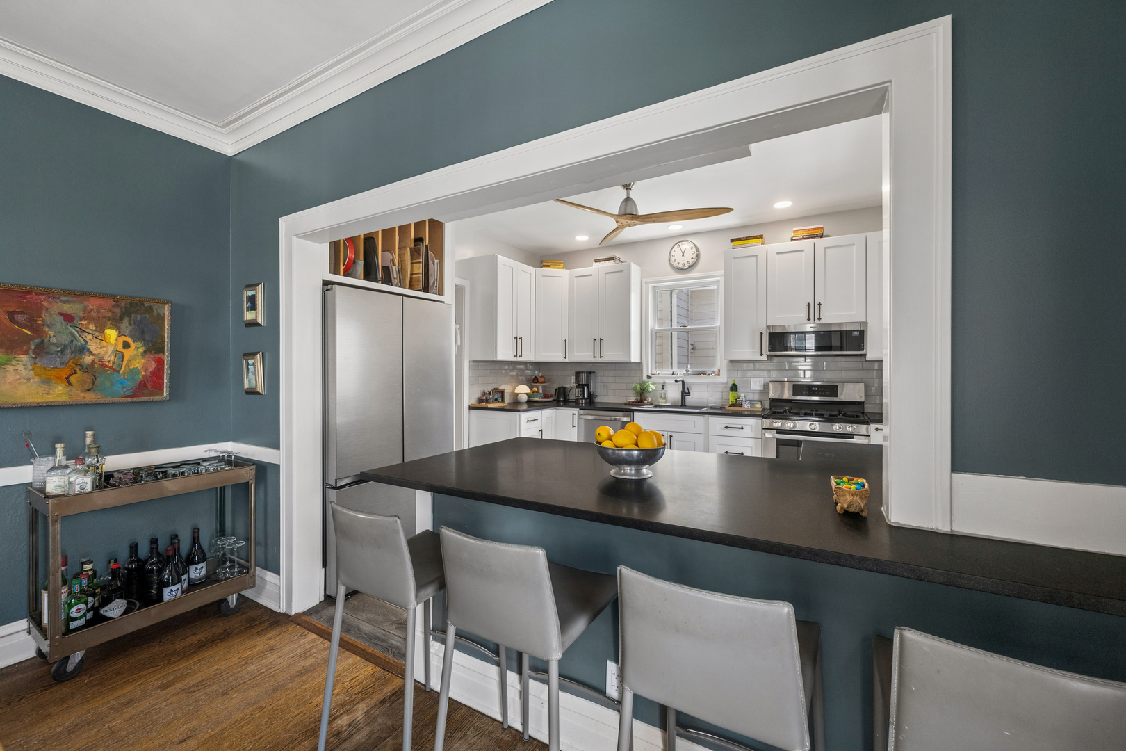 2216 Forestview Road Evanston, IL 60201 - Photo 10 of 30