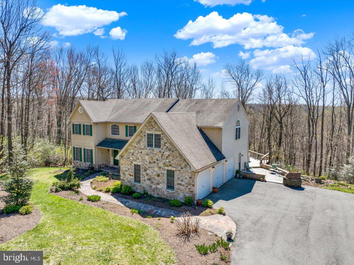 820 Oregon Road Mohnton, PA 19540 - Photo 4 of 74