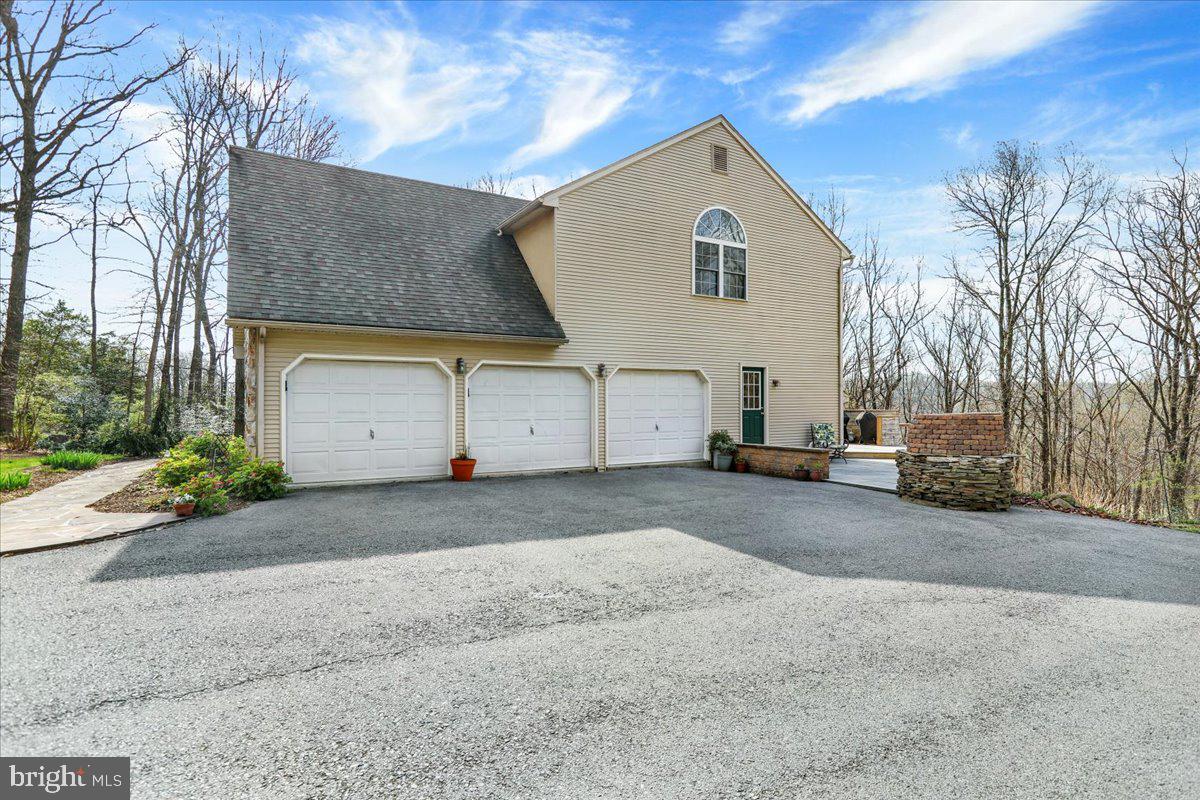 820 Oregon Road Mohnton, PA 19540 - Photo 7 of 74