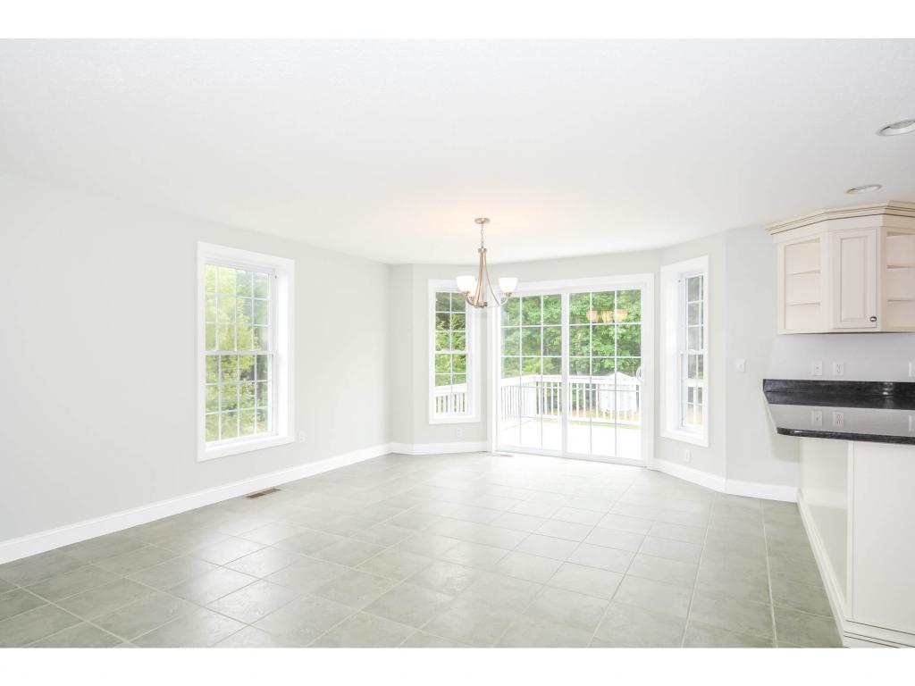 27 Bear Hill Road Pelham, NH 03076 - Photo 8 of 32 Gallery Image 8