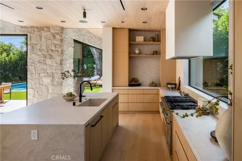 $4,750,000 | 4319 Kraft Avenue, Studio City, CA 91604