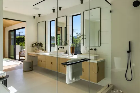 $4,750,000 | 4319 Kraft Avenue, Studio City, CA 91604