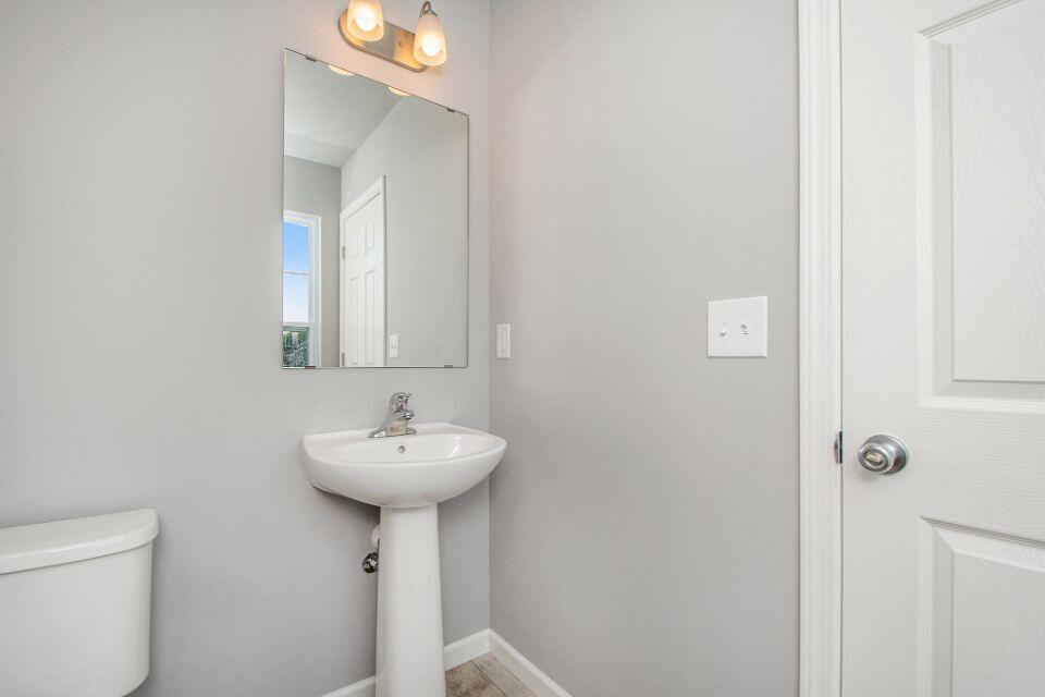 7620 Storey Road Belding, MI 48809 - Photo 13 of 28 24-STG135-i2280-Powder Room