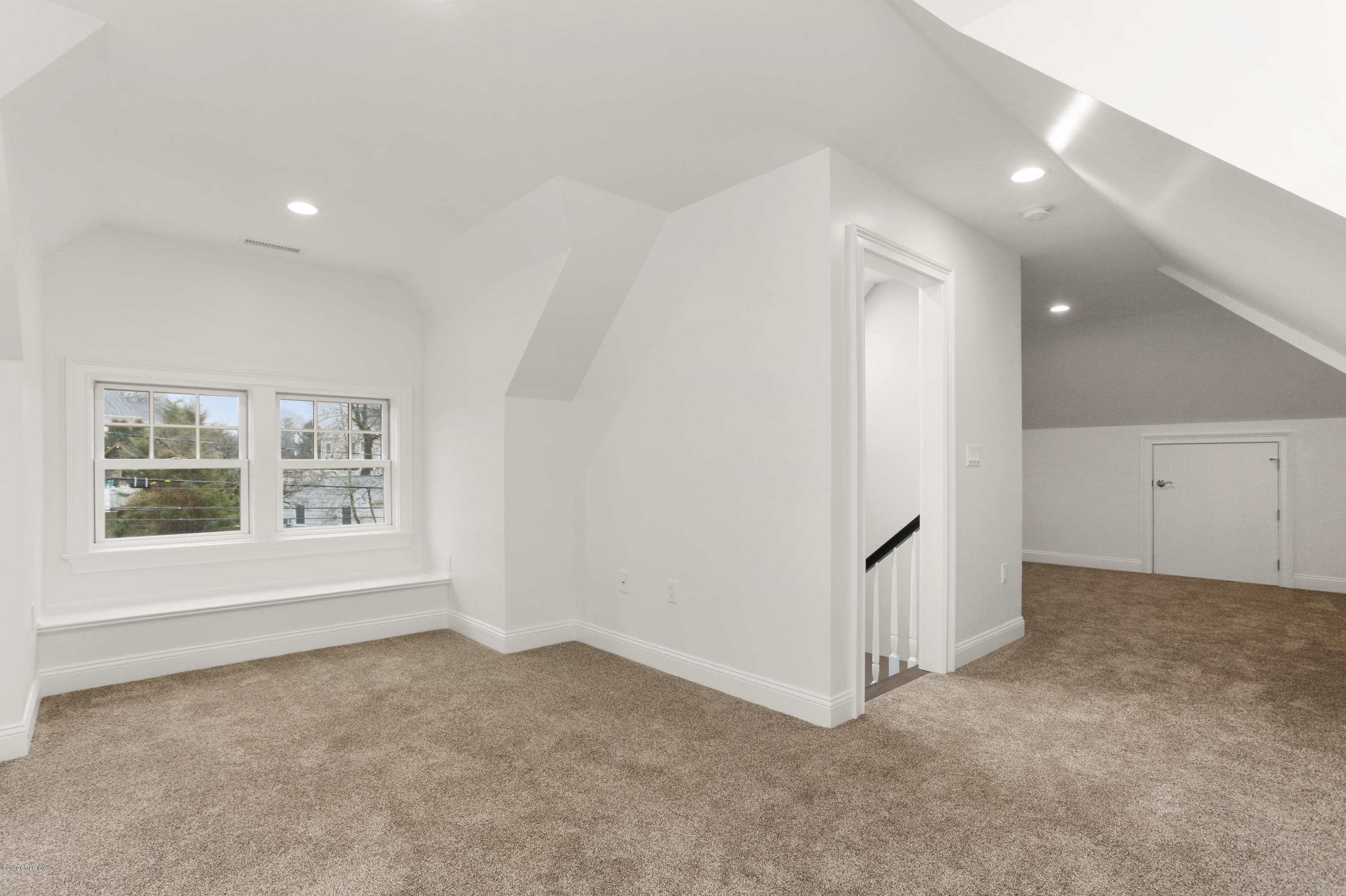 72 Riverside Lane Riverside, CT 06878 - Photo 33 of 40 an empty room with windows