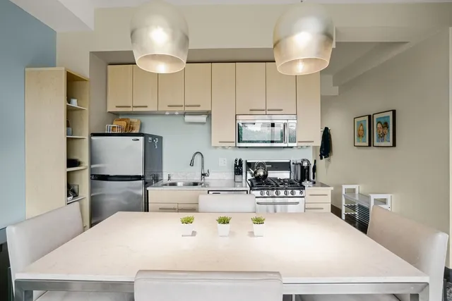 $2,900 | 1166 Washington Street, Unit 305, Boston, MA 02118