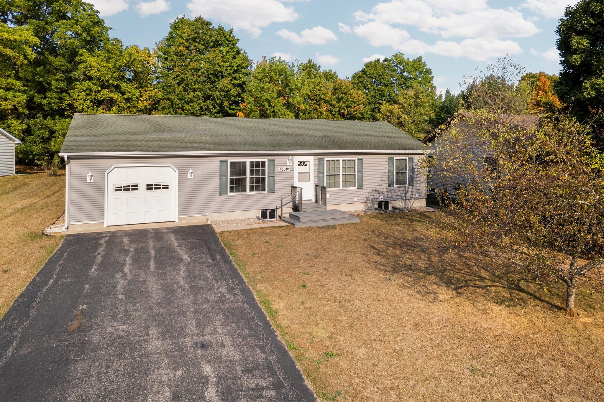 10810 Blue Ridge Lane Traverse City, MI 49684 - Photo 37 of 47 1927905-51fe9e83-7c46-4eda-839e-d6431dd18c41.JPG